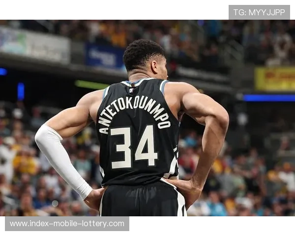 字母哥狂砍49分，带领雄鹿逆转击败篮网